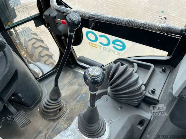 Kombinacja koparka/ładowarka JCB 3DX 4x4 A/C Hammerlines
