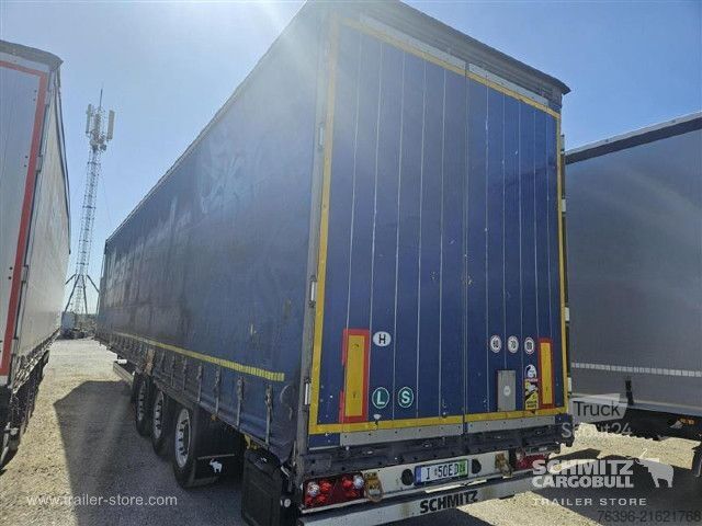 Open semitrailer with tarp Schmitz Cargobull Semitrailer Curtainsider Mega