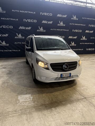  Mercedes-Benz Vito
