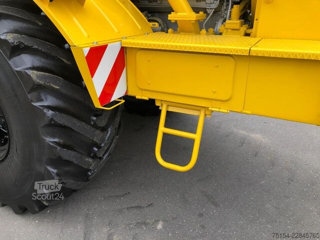 Tractor Kirovets K700A V8