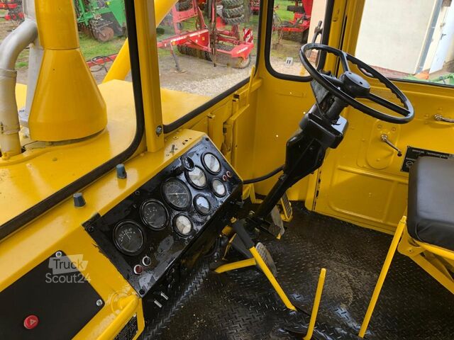 Tractor Kirovets K700A V8