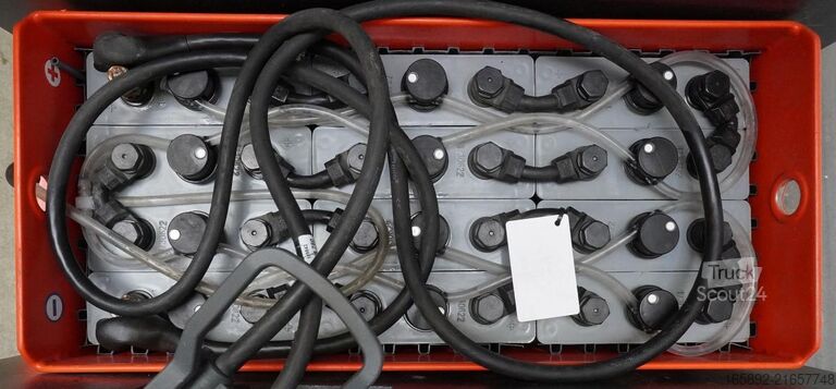 High level order picker Linde V 10 5212