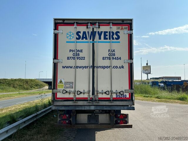 Transporte refrigerado/congelado Gray and Adams Meat Hook Thermo King SLXE 400