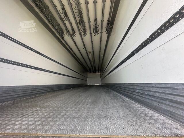 Transporte refrigerado/congelado Gray and Adams Meat Hook Thermo King SLXE 400