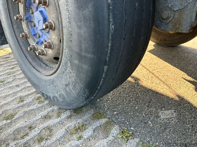 Transporte refrigerado/congelado Gray and Adams Meat Hook Thermo King SLXE 400