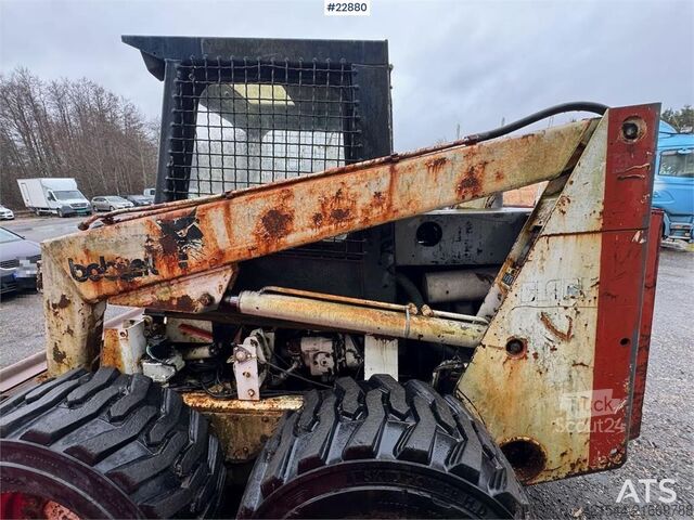 Loader Bobcat compact loader