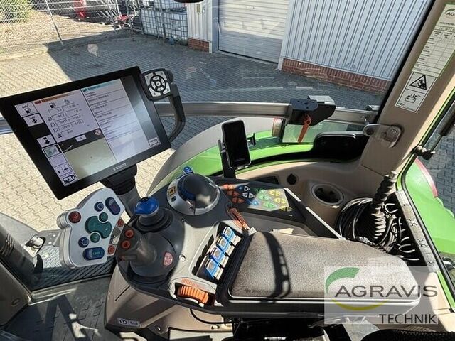 Traktori Fendt 720 VARIO S4 Profi Plus