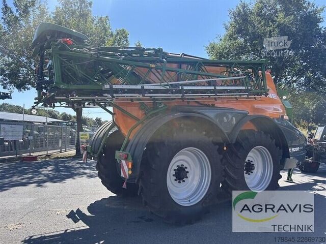 Torjunta-aineen ruiskutin Amazone UX 11200 SUPER