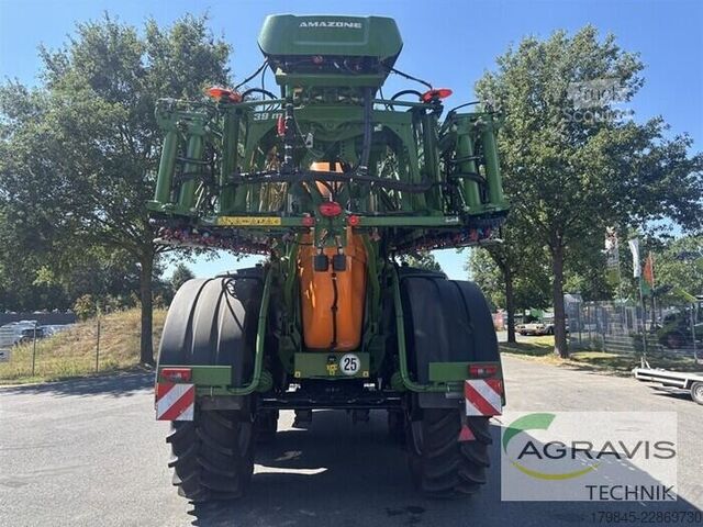 Torjunta-aineen ruiskutin Amazone UX 11200 SUPER