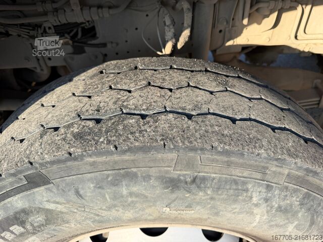 Avtomešalec betona Iveco TRAKKER 500