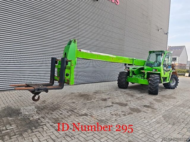 телескопичен товарач Merlo P72.10 Panoramic