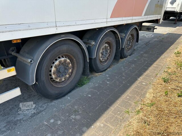 Tractor estándar SCANIA R 490