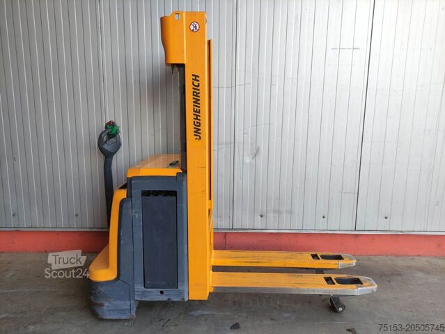Palettenstapler Jungheinrich EJC 216Z