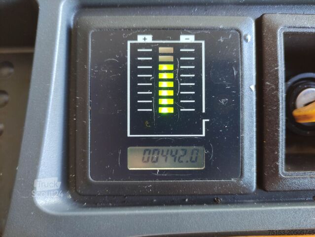 Палетні штабелери Jungheinrich EJC 216Z