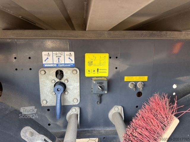 Semi-remorque benne KÄSSBOHRER K.SKA Aluminium Kipper 30m³ Top Zustand