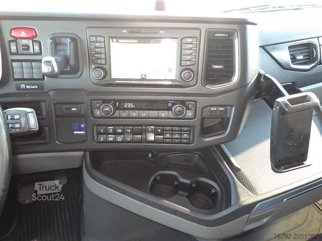 Standard tractor unit SCANIA S 500 A New/Ret/PTO/2xTank/Spoiler/Navi /Standkl