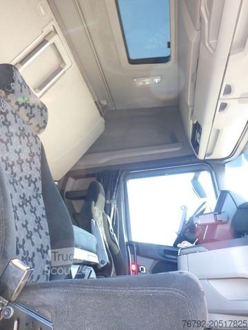 Standard tractor unit SCANIA S 500 A New/Ret/PTO/2xTank/Spoiler/Navi /Standkl