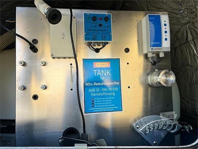 آلة زراعية Cemo Tankanlage AdBlue Outdoor Basic II 5000l