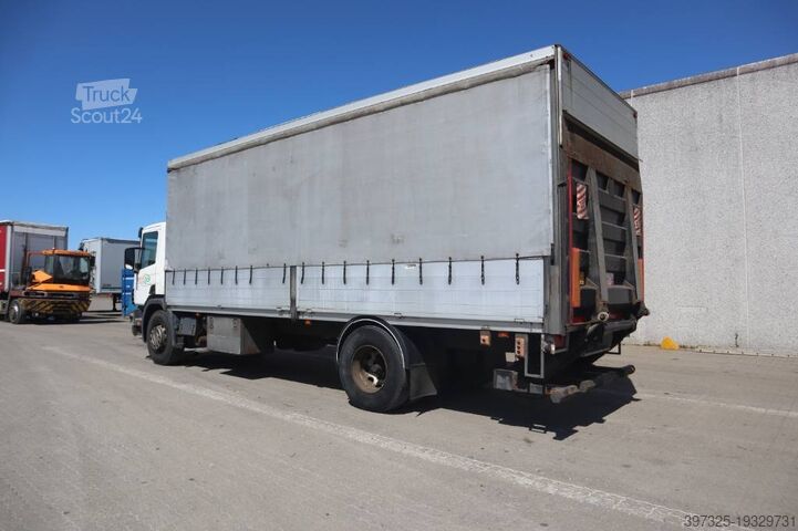 Prelata glisantă Scania P 94-230 Curtainsider/Plane/Gardin