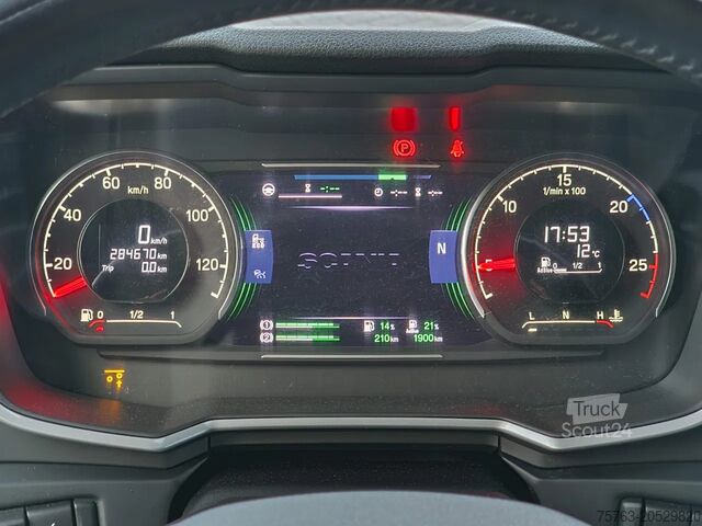 Standard-SZM Scania R560 Highline 6x2 - BUFFL - Retarder - Full air...