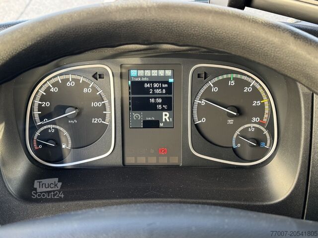 Nákladné vozidlo s boxovou nadstavbou + posuvná plachta Mercedes-Benz Atego 1524 Alu-Koffer Schiebeplane ATM