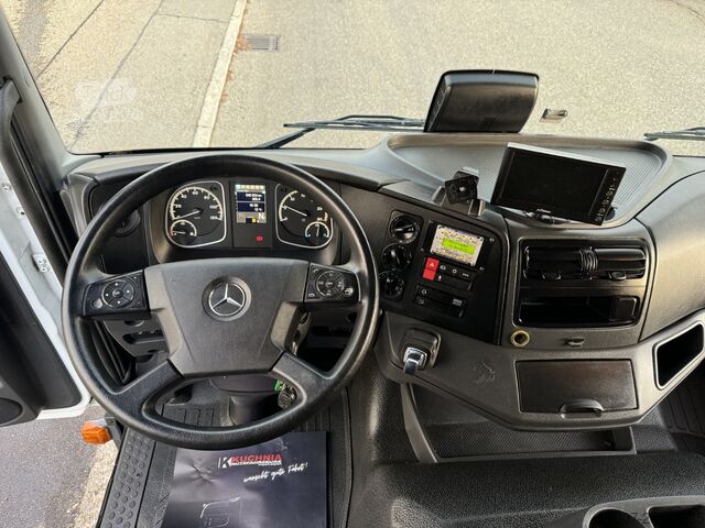 Hladilni tovornjak z zamrzovalno komoro in dvižno ploščadjo Mercedes-Benz Atego 1524 L-Haus Tiefkühlkoffer 6,9mLBW