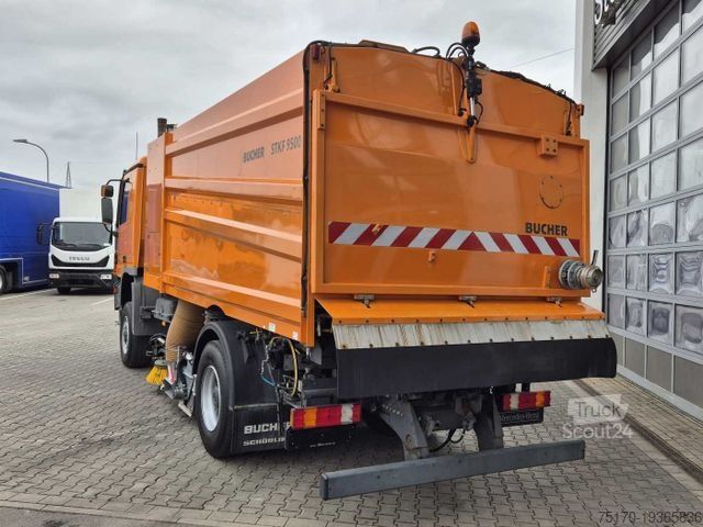 Măturătoare stradală MERCEDES-BENZ Actros 2032 A 4x4 Bucher STKF 9500 Airport 30x