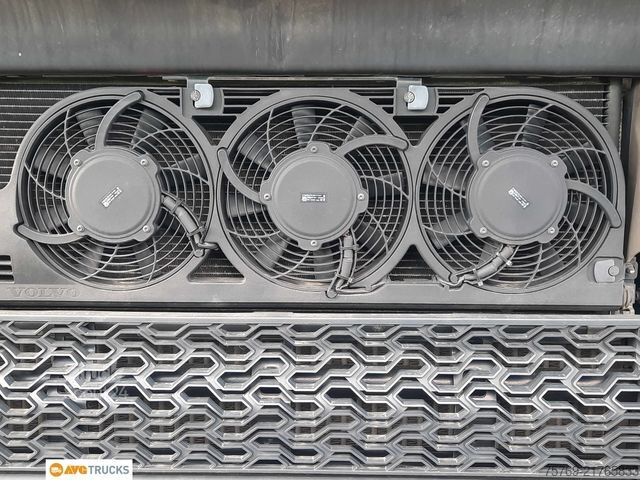 Vakio vetoauto VOLVO FH 500 XL 2 Kreis Hydr I-Park-Cool Tacho 4.1 Alu