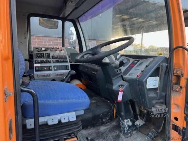 Samochód do zadań specjalnych MAN 15.220 4x2 LE Bucher Cityfant 60