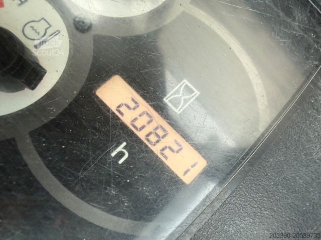 Mini-pelle KOMATSU PC26MR-3 / 2020 BJ / 2.082 H / 2 x Löffel