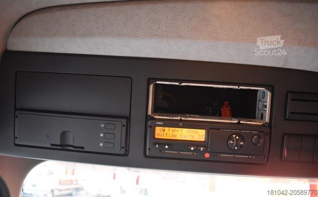 Speciális rendeltetésű teherautó MERCEDES-BENZ Antos 3-Achser 2532 3-Achs-Transp - 28t (defekt)