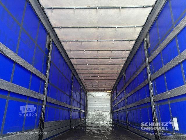 Semirimorchio con telone Schmitz Cargobull Semitrailer Curtainsider Standard