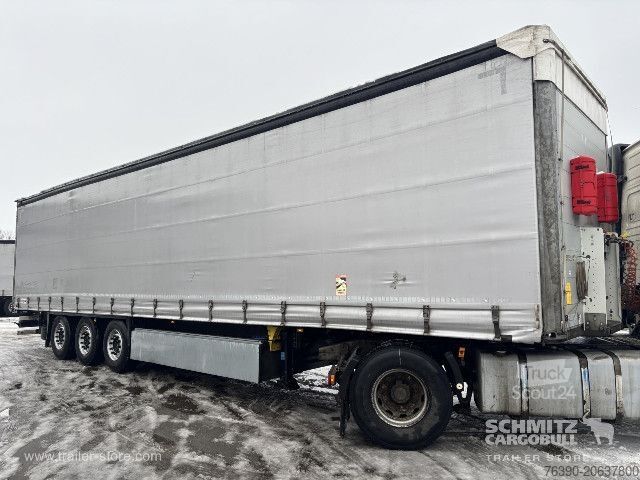 Semirimorchio con telone Schmitz Cargobull Semitrailer Curtainsider Standard
