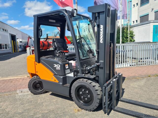 Frontlastare truck Doosan G30P-7
