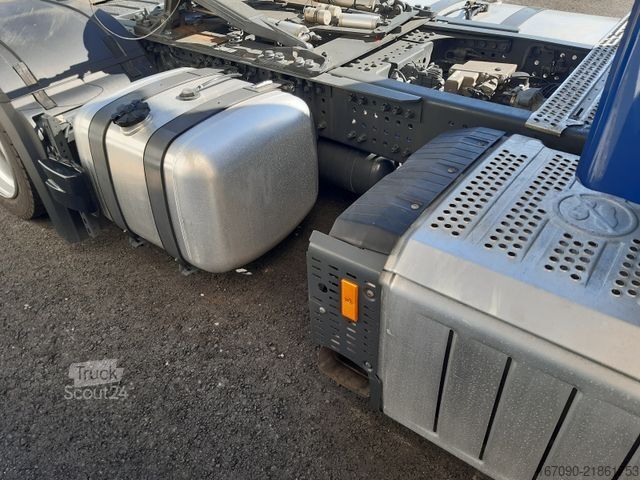 Yüksek hacimli çekici MERCEDES-BENZ Actros 1848LSNR MP5 LED Hubkupplung ÖlRetarder