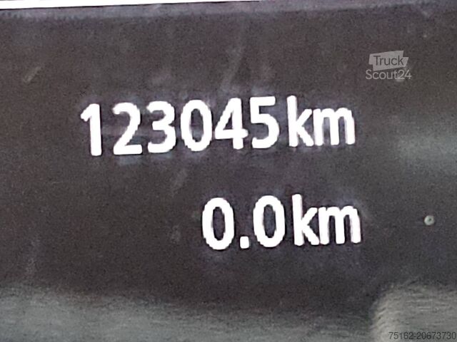 Matkalaukku RENAULT MASTER 2.3 163 pk clima EURO6