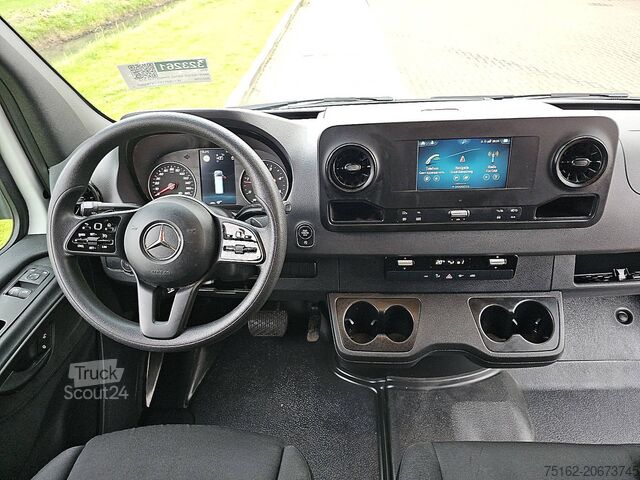 Matkalaukku MERCEDES-BENZ SPRINTER 515 CDI 43 AUT. LAADKLEP