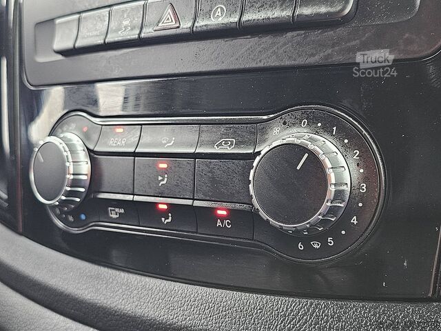 Пассажирский транспорт MERCEDES-BENZ VITO 114 CDI TOURER 2X Airco 9-Persoons!