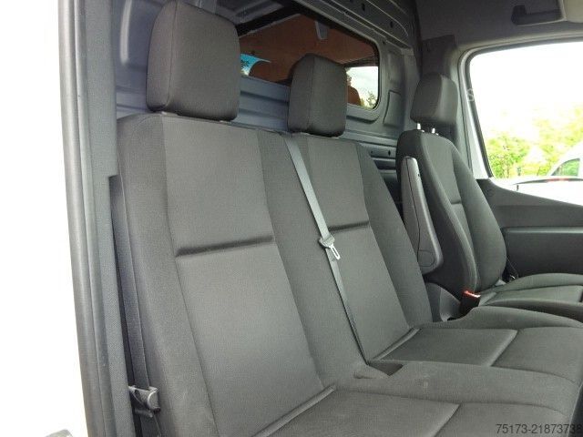 Фургон с высокой крышей MERCEDES-BENZ Sprinter III Kasten RWD 317 9G-Tronic Lang AHK