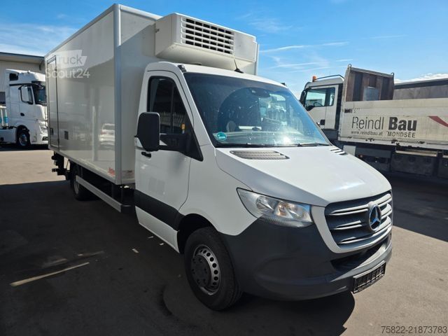 Izotermiczny van chłodnia MERCEDES-BENZ Sprinter 516 / Frigo / Thermo King Cool/Wenig Km