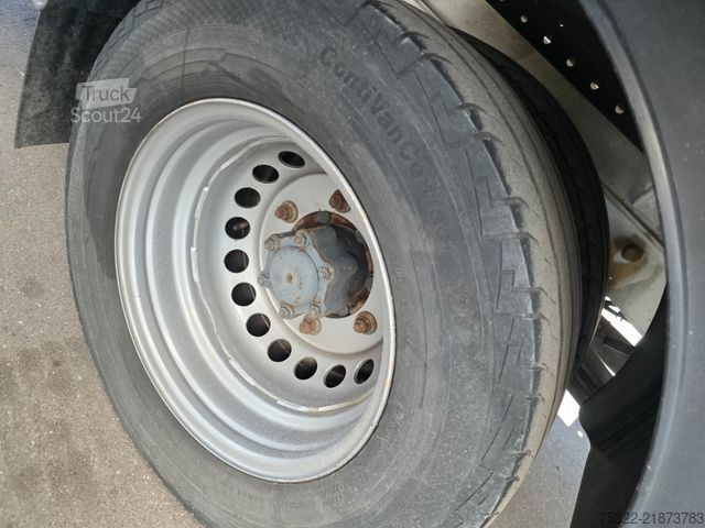 Izotermiczny van chłodnia MERCEDES-BENZ Sprinter 516 / Frigo / Thermo King Cool/Wenig Km