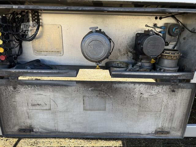 Tankvogn HENDRICKS Tankanhänger ADR / A3 DK/HEL Oben&Unten