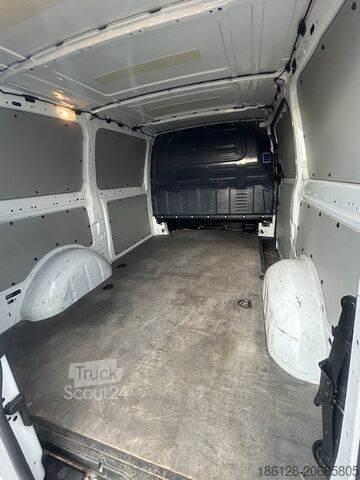 سيارة نقل Mercedes-Benz VITO FURGONE 110 LONG