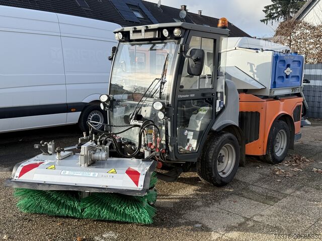 Vintertjänstmaskin Hako Citymaster 1600 4x4 Winterdienst