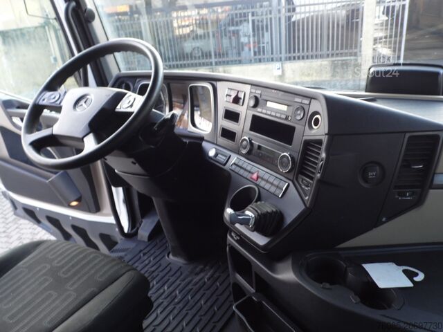 Standard dragbil Mercedes-Benz ACTROS 1848