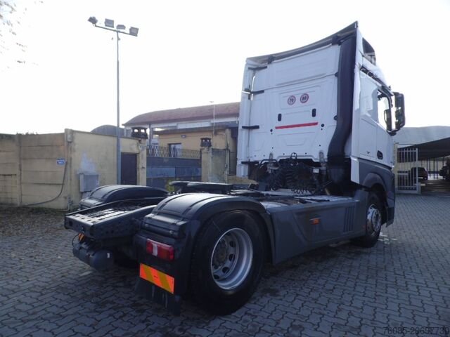 Standard dragbil Mercedes-Benz ACTROS 1848