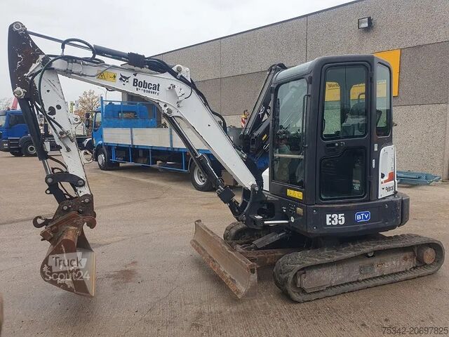 Mini kotrógép Bobcat E35 - 3500 KG
