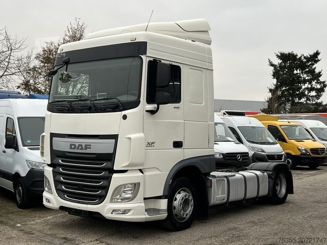 Volumen SZM DAF XF 440 Euro6 Klimaanlage Motorbremse+ 2x Bett