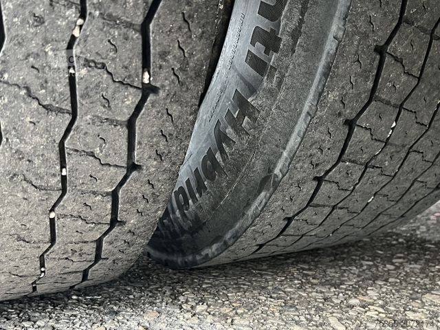 Volumen SZM DAF XF 440 Euro6 Klimaanlage Motorbremse+ 2x Bett