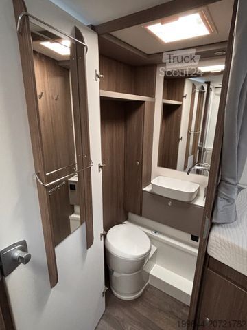 Polointegrovaný karavan CARADO T 447 pro, CITROËN,Hubbett